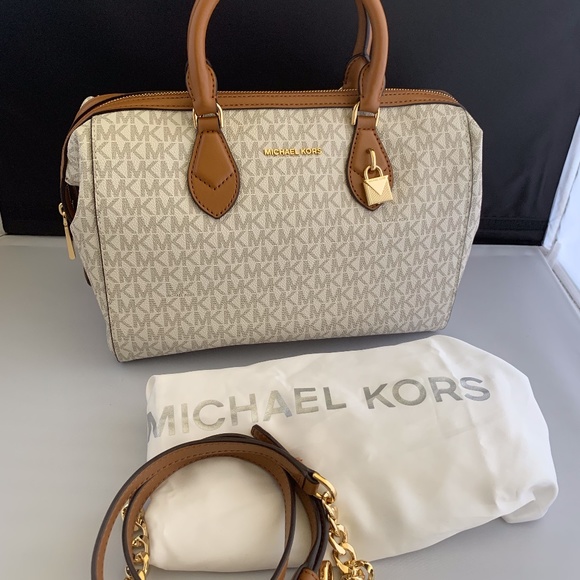 MICHAEL Michael Kors Handbags - Grayson Large Convertible Vanilla Satchel